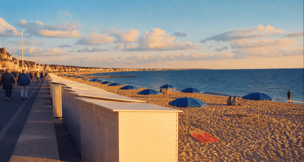 plage caen cabines sable mer