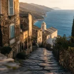 Ruelle du Cap Corse à Canari pour visiter Canari Corse vers le couvent